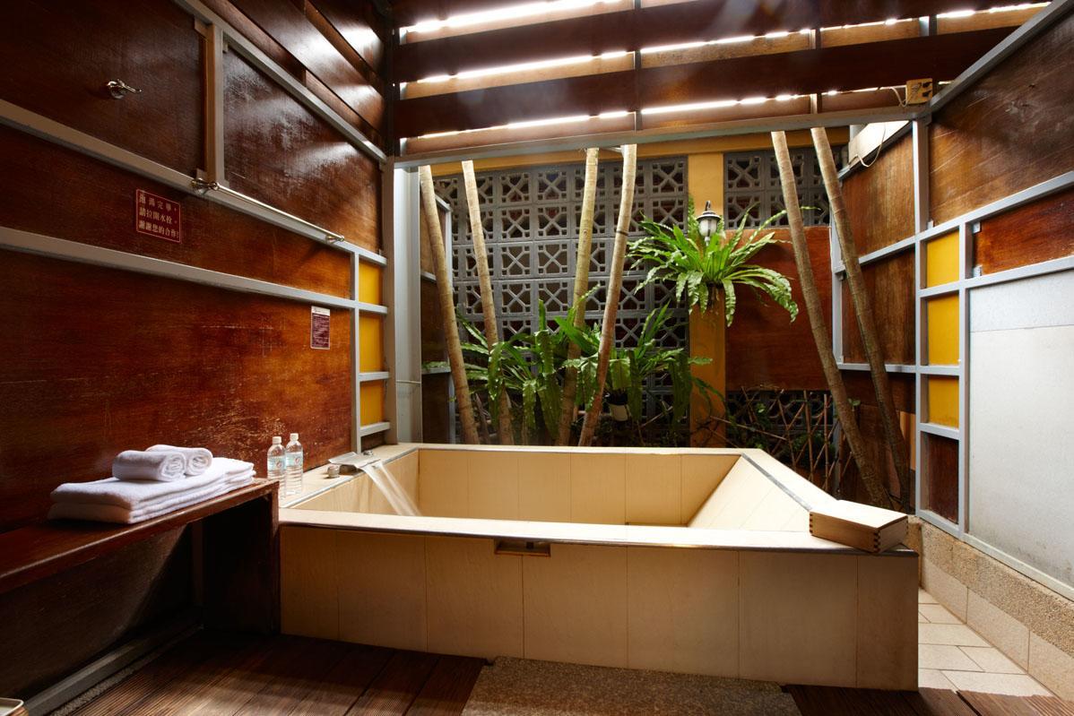 Hefong Deyang Hotspring Hotel Yilan Bagian luar foto