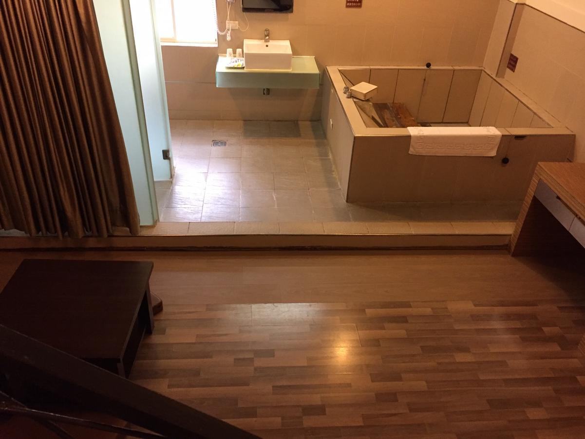 Hefong Deyang Hotspring Hotel Yilan Bagian luar foto